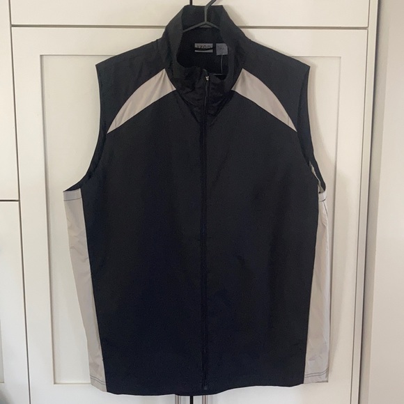 ISO’s Extreme Function Golf Vest - Picture 1 of 4